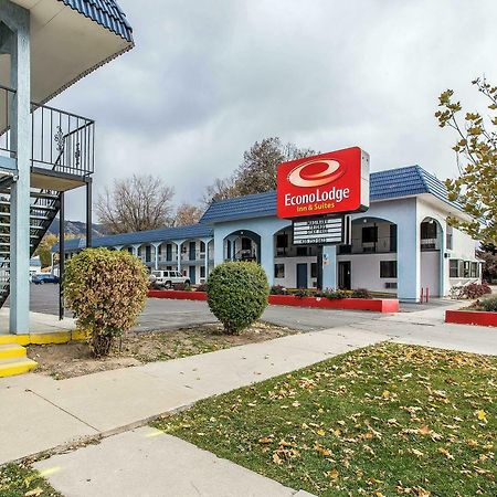 Econo Lodge Inn & Suites Logan Eksteriør billede